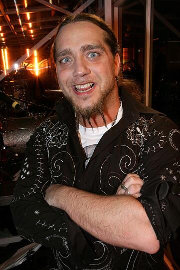 Der Rockmusiker Martin Kesici gewann 2003 den Sat1 Wettbewerb "Star Search".
