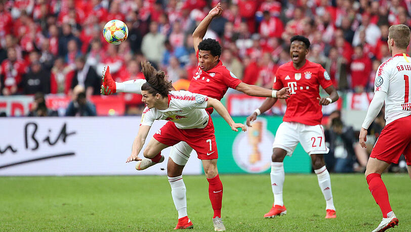 SERGE GNABRY, NOTE 3: Begann überraschend auf der linken Außenbahn, wechselte früh. Hatte nicht so viel Wucht und Power Richtung Tor wie so oft in dieser Saison. Mit gutem Auge und Nachsetzen hatte er seine beste Chance (55.), Gulacsi parierte gerade noch. In der 73. Minute war für ihn Feierabend, wirkte zuvor etwas platt. SERGE GNABRY, NOTE 3: Begann überraschend auf der linken Außenbahn, wechselte früh. Hatte nicht so viel Wucht und Power Richtung Tor wie so oft in dieser Saison. Mit gutem Auge und Nachsetzen hatte er seine beste Chance (55.), Gulacsi parierte gerade noch. In der 73. Minute war für ihn Feierabend, wirkte zuvor etwas platt.
