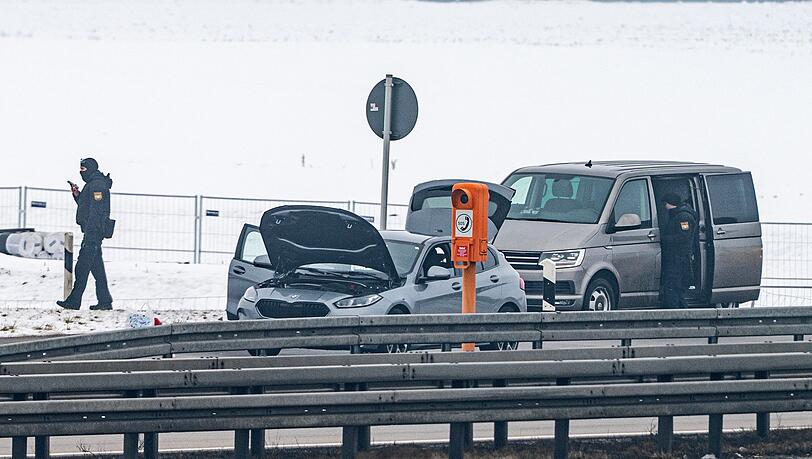 Die Ermittlungen im Fall eines brisanten Funds auf der Autobahn 3 gehen weiter.