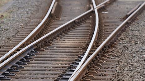 Bei der Bahn wird gebaut. (Symbolbild)