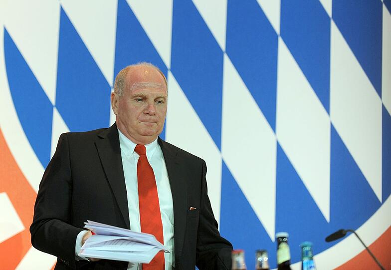 Uli Hoeneß wurde am Dienstag wegen Steuerhinterziehung angeklagt.