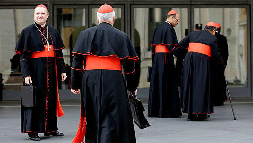 In Rom haben sich die Kardinäle zur Wahl des Papstes versammelt. In Rom haben sich die Kardinäle zur Wahl des Papstes versammelt.