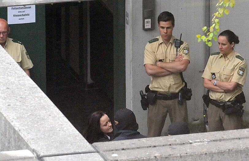 Bilder vom Prozess-Auftakt: Beate Zschäpe wird vorgefahren