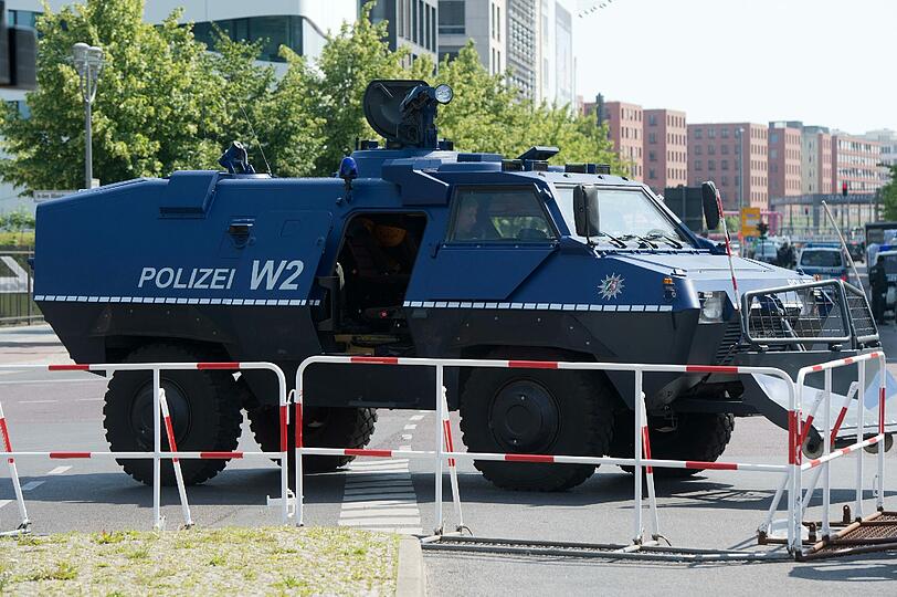 Berlin rüstet auf: Vor dem Besuch des US-Präsidenten Barack Obama gleicht Berlin einer Festung. Sehen Sie hier die Bilder!