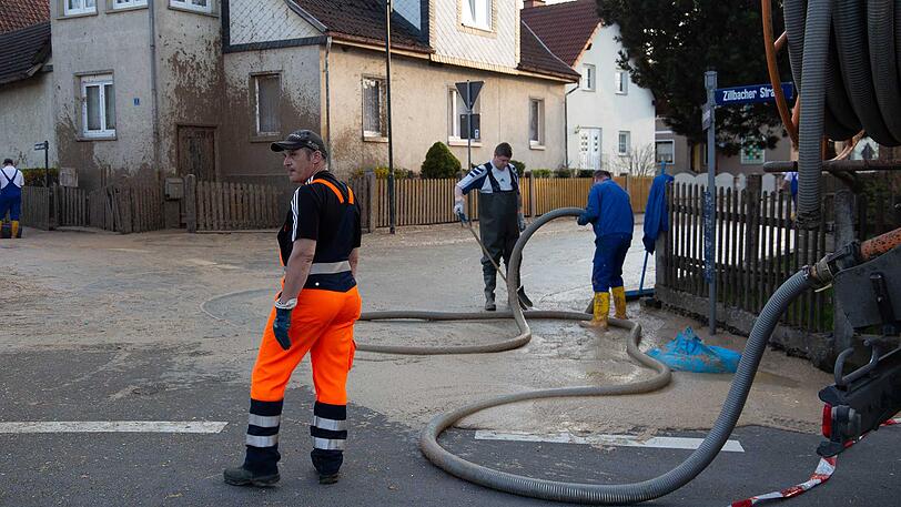 ...die Masse abgepunpt werden. Eine unschöne Aufgabe bei 20 Grad.