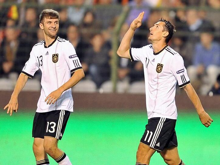 Perfekte Koproduktion: Thomas Müller (l.) und Miro Klose beim 1:0 gegen Belgien.