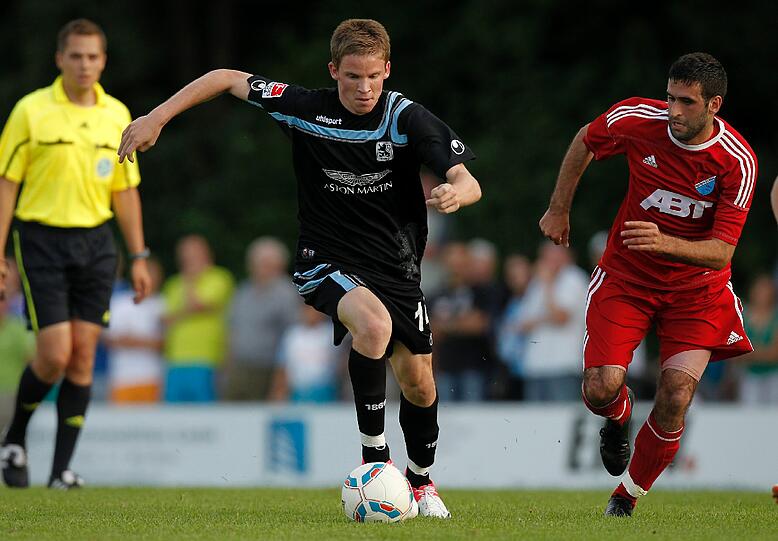Testspiel gegen den TSV Kottern: Die Löwen gewinnen mit 7:0. Tore für den Zweitligisten erzielten Benjamin Lauth (3), Markus Ziereis (2), Liridon Vocaj und Basti Maier.