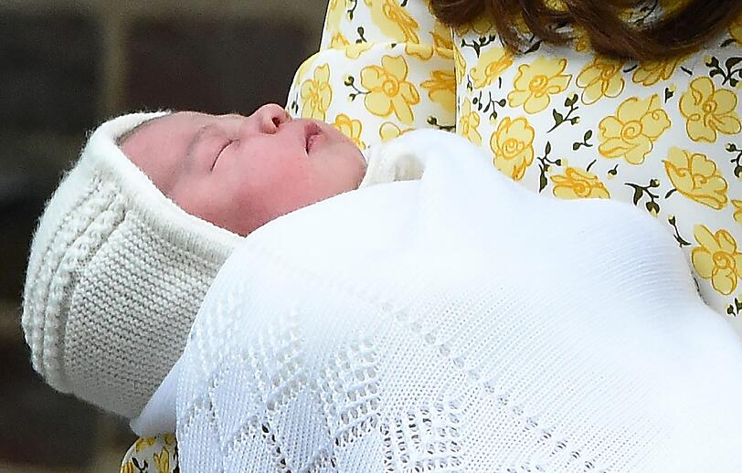 Neue Fotos erst wieder zur Taufe? Alle warten auf den Namen für das Royal Baby II