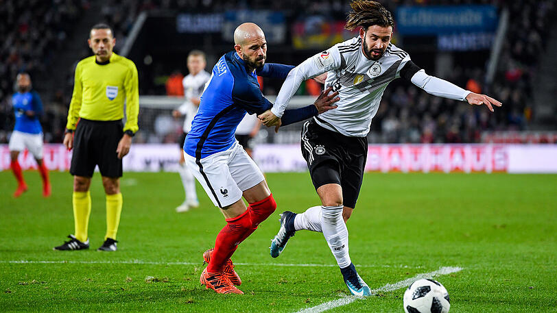 Marvin Plattenhardt (26, Hertha BSC Berlin, 6/0): Dürfte der einzige WM-Fahrer sein, der weithin unerkannt im Straßencafe sitzen kann. Fulminante Freistöße, scharfe Flanken. Jedoch nur zweiter Mann hinten links - sofern Hector fit ist, besteht kaum eine Chance auf Einsätze.