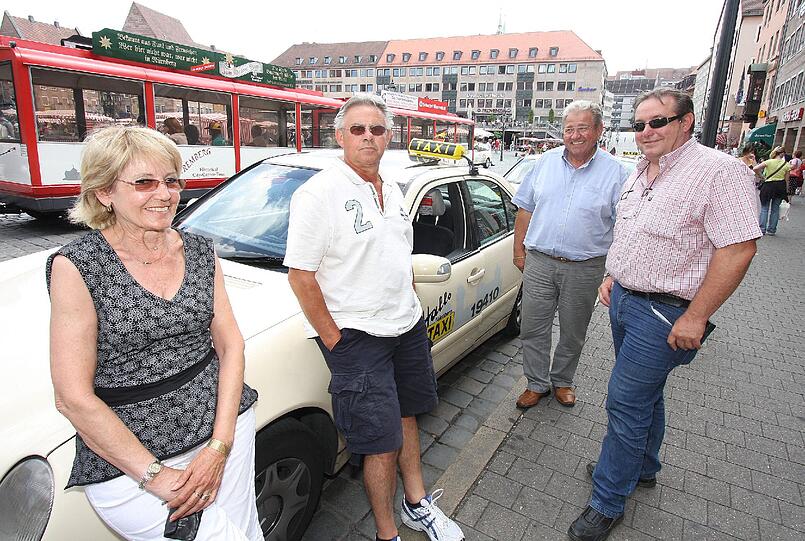 Nürnbergs Taxerer haben die Schnauze voll von Schwarzen Schafen ihren Reihen: 167 Chauffeure fordern strengere Kontrollen.