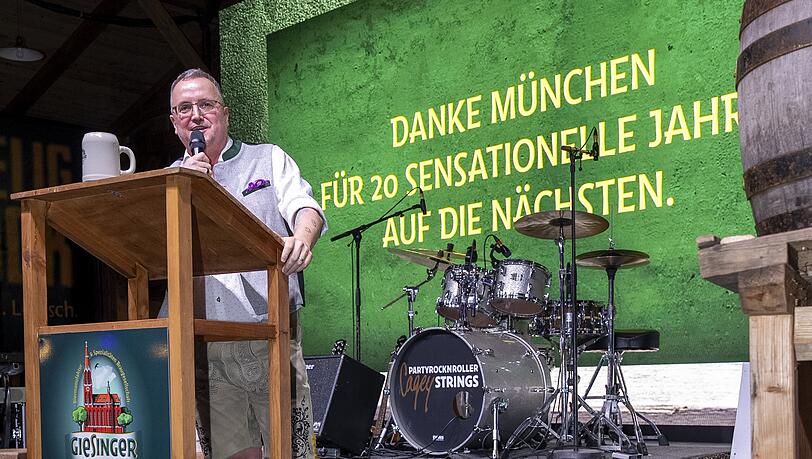 Steffen Marx startet ein B&uuml;rgerbegehren. Frage: &bdquo;Bist Du daf&uuml;r, dass die Landeshauptstadt M&uuml;nchen ab 2027 auch den Ausschank von Bier der Brauerei Giesinger Br&auml;u auf dem M&uuml;nchner Oktoberfest erlaubt?&ldquo;