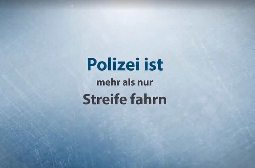 Mit dem Song "Polizei ist..." begeistert ein Hauptkommissar aus Köln derzeit das Internet