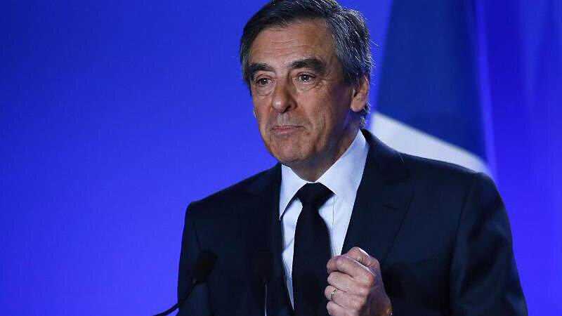 Francois Fillon steht nicht nur innerhalb seiner Partei in der Kritik.