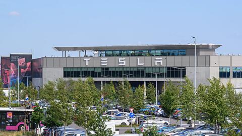 Das abgespeckte Model Y für Europa wird in Grünheide bei Berlin gebaut. (Archivbild)