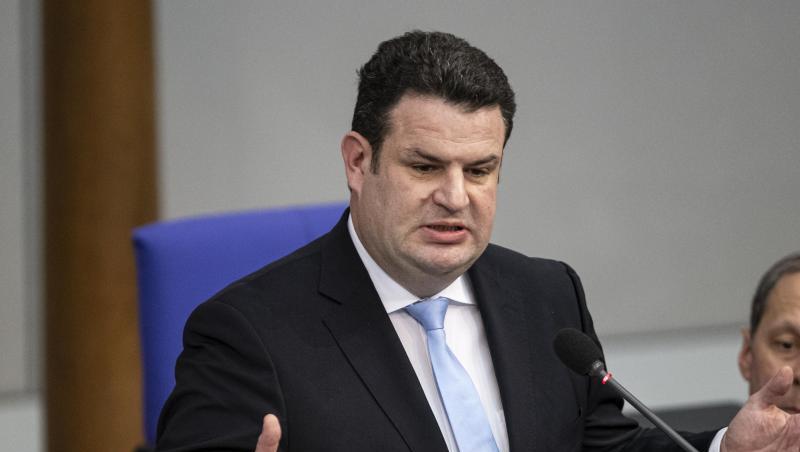 Arbeitsminister Hubertus Heil (SPD) verkündete den Kabinettsbeschlusss am Donnertag. Arbeitsminister Hubertus Heil (SPD) verkündete den Kabinettsbeschlusss am Donnertag.