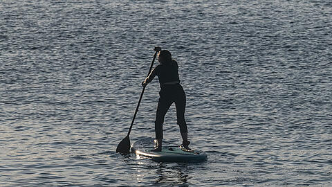 Der Stand-Up-Paddling-Ausflug endete für die Frau tödlich. (Archivbild)