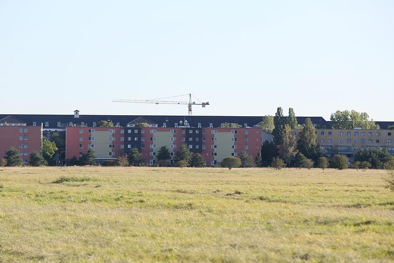 In der Siedlung "Nordhaide" an der Panzerwiese sind seit 2003 rund 2.500 Wohnungen entstanden, darunter viele Sozialwohnungen und 545 Plätze für Studenten.