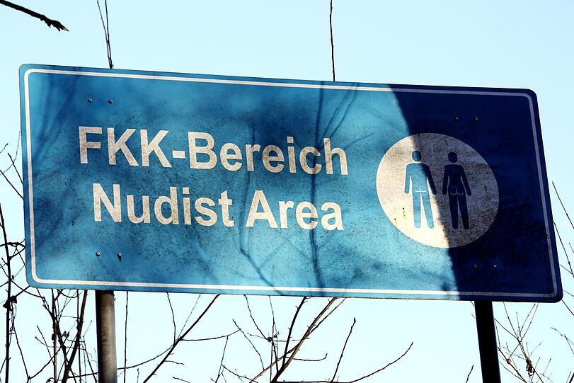 Im Sommer wieder: Hier beginnt der FKK-Bereich am Feringasee.