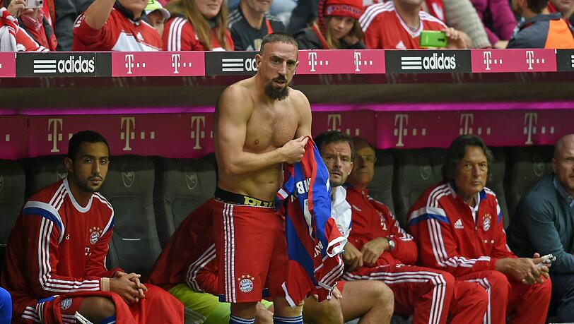 "Ich habe immer Lust zu spielen, ist doch klar", sagte Ribéry nach seinem nur 22 Minuten währenden Saisondebüt gegen Stuttgart. "Ich habe immer Lust zu spielen, ist doch klar", sagte Ribéry nach seinem nur 22 Minuten währenden Saisondebüt gegen Stuttgart.