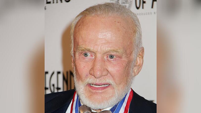 Buzz Aldrin ist jetzt zum vierten Mal verheiratet.