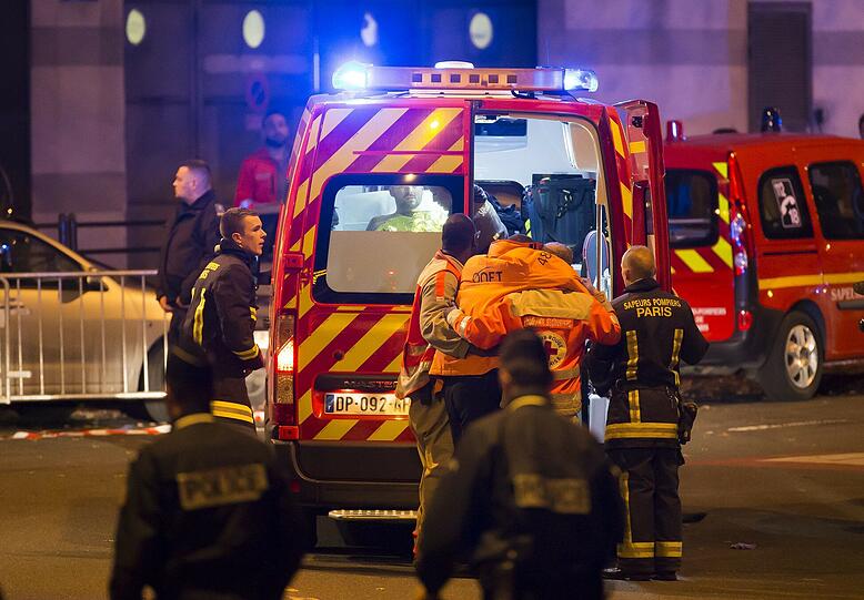 Schüsse, Explosionen, Tote und Verletzte: die Bilder von der verheerenden Anschlagsserie in Paris.