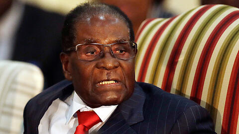Hat seinen Rücktritt erklärt: Simbabwes Präsident Robert Mugabe.