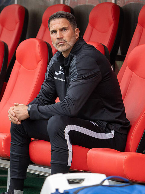 Löwen-Dompteur Patrick Glöckner will gegen den VfL Osnabrück den ersten Saisonsieg einfahren.