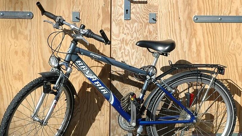 Die Radl-Diebe sind auf frischer Tat von der Polizei ertappt worden. (Symbolbild) Die Radl-Diebe sind auf frischer Tat von der Polizei ertappt worden. (Symbolbild)