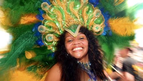 Sportlich, sportlich: Samba wird bestimmt getanzt, wenn in Brasilien die Münchner Messe eine Ispo eröffnet. Sportlich, sportlich: Samba wird bestimmt getanzt, wenn in Brasilien die Münchner Messe eine Ispo eröffnet.