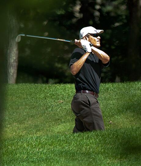 Golfen genießt der US-Präsident bei diesem Sommerwetter ebenfalls. Noch sonniger...