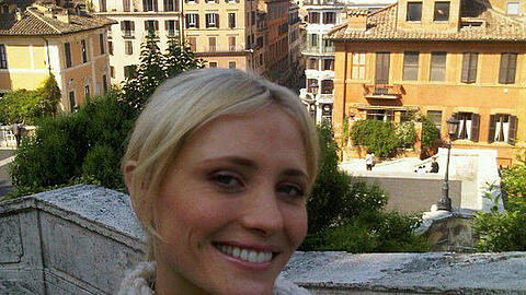 Yfke Sturm im Mai 2011 an der Spanischen Treppe in Rom