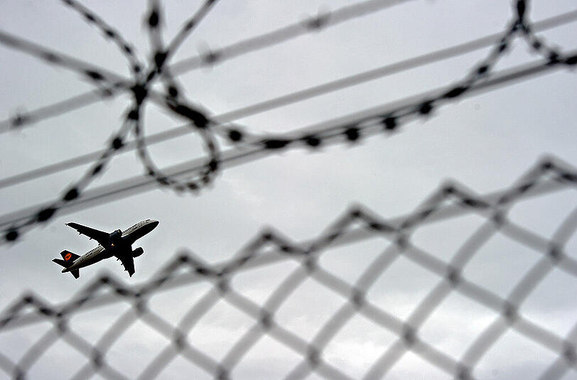 Ein Flugzeug musste umkehren, weil eine Ratte an Bord war.