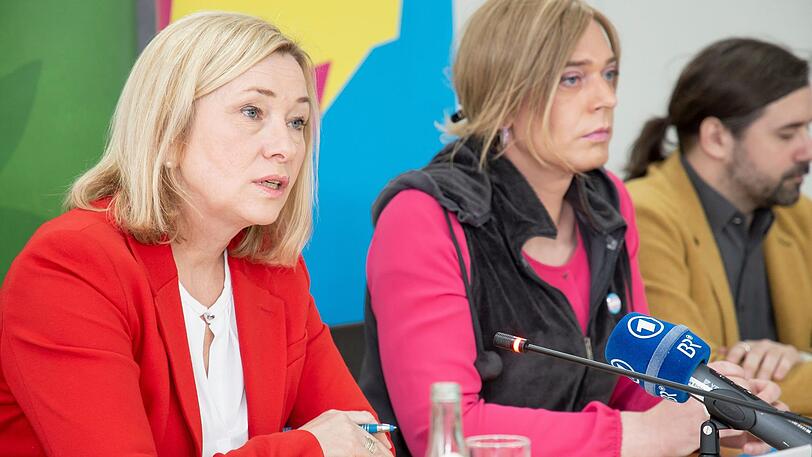 Doris Rauscher (links) und Tessa Ganserer.