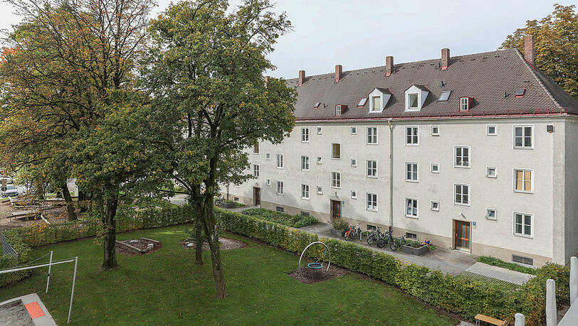 Kleine Arbeiterwohnungen aus den 30er Jahren, üppige Grünflächen: Die Siedlung Piusplatz ist renoviert und zeigt sich als lebenswertes Quartier im Osten der Stadt. Kleine Arbeiterwohnungen aus den 30er Jahren, üppige Grünflächen: Die Siedlung Piusplatz ist renoviert und zeigt sich als lebenswertes Quartier im Osten der Stadt.