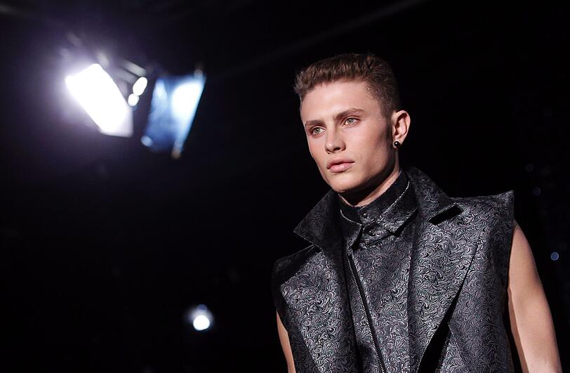 Ganz viele Promis und natürlich noch mehr Mode: Vom 18. - 21. Januar findet in Berlin die Mercedes-Benz Fashion Week statt. Wir zeigen Ihnen die besten Fashion und Promi-Bilder - zum Durchklicken!