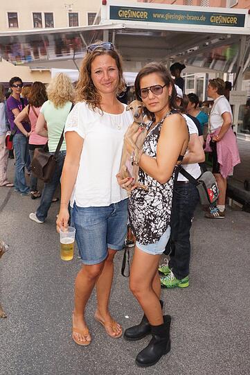 Die Bilder vom vielfältigen lesbischen Straßenfest in der Angertorstraße.