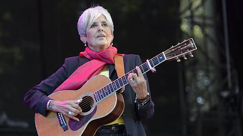 Joan Baez bei einem Festival in der Schweiz 2015.