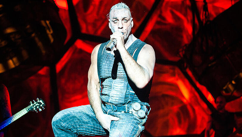 Till Lindemann bei einem Konzert in Moskau Till Lindemann bei einem Konzert in Moskau
