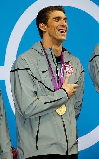 Mit Phelps trat nach den olympischen Spielen in London in diesem Jahr der größte Schwimmer aller Zeiten ab. Für seine Leistungen wurde er noch im Aquatics Centre vom olympischen Kommittee mit dem Lifetime Achievement Award ausgezeichnet.