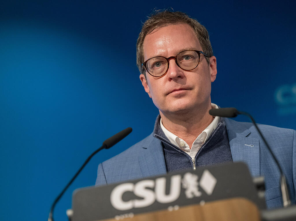 CSU Attacken auf die SPD: Huber läutet bayerisches Landtagswahljahr ein