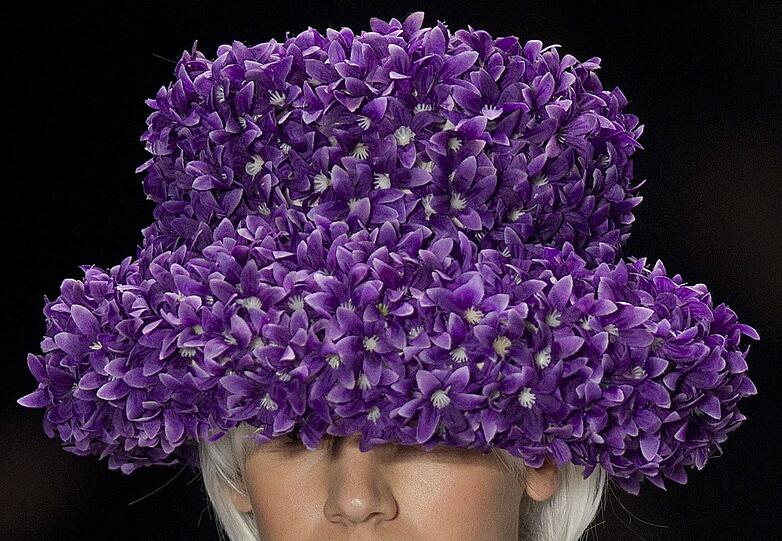 Gewagte Kleider und viel nackte Haut: Das ist die Fashion Week in Sao Paulo.