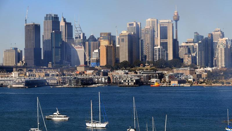 Blick auf die Skyline des Central Business Districts von Sydney. Wegen der andauernden Dürre haben die Behörden in Sydney erstmals seit zehn Jahren Beschränkungen für die Wassernutzung eingeführt. Brendan Esposito/AAP Blick auf die Skyline des Central Business Districts von Sydney. Wegen der andauernden Dürre haben die Behörden in Sydney erstmals seit zehn Jahren Beschränkungen für die Wassernutzung eingeführt. Brendan Esposito/AAP