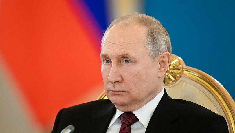 "Merkel hat wohl immer gedacht, dass sie ihn irgendwie einhegen könnte": Wladimir Putin.