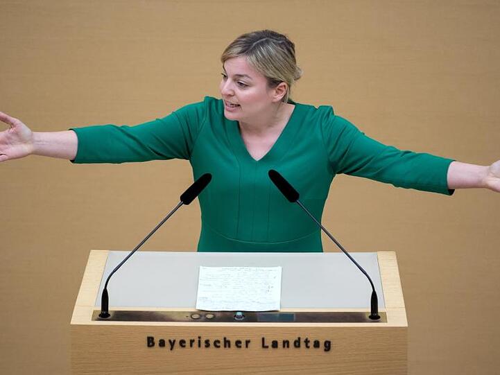 Katharina Schulze spricht im bayerischen Landtag. Foto: Sven Hoppe/dpa/Archivbild