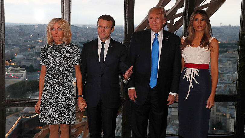 Trafen sich auf dem Eiffelturm zum Mittagessen: Emmanuel Macron, Donald Trump und ihre First Ladies. Trafen sich auf dem Eiffelturm zum Mittagessen: Emmanuel Macron, Donald Trump und ihre First Ladies.