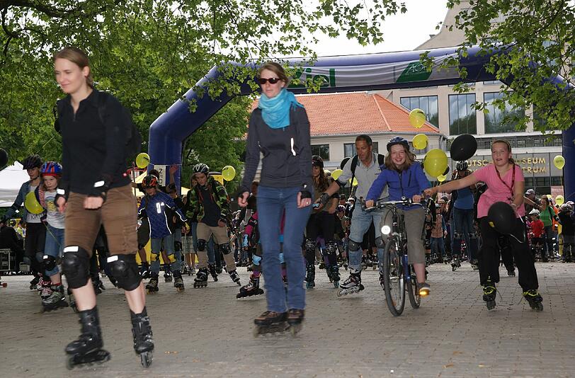 Sportlich: Der Saison-Auftakt der AOK-Blade-Night.