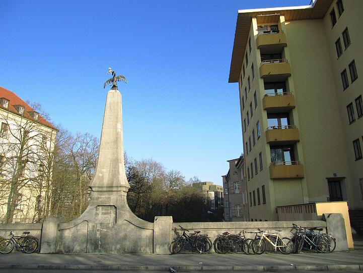 Über die Gebsattelbrücke führt die Hochstraße vom Nockherberg bis zur Rosenheimerstraße.