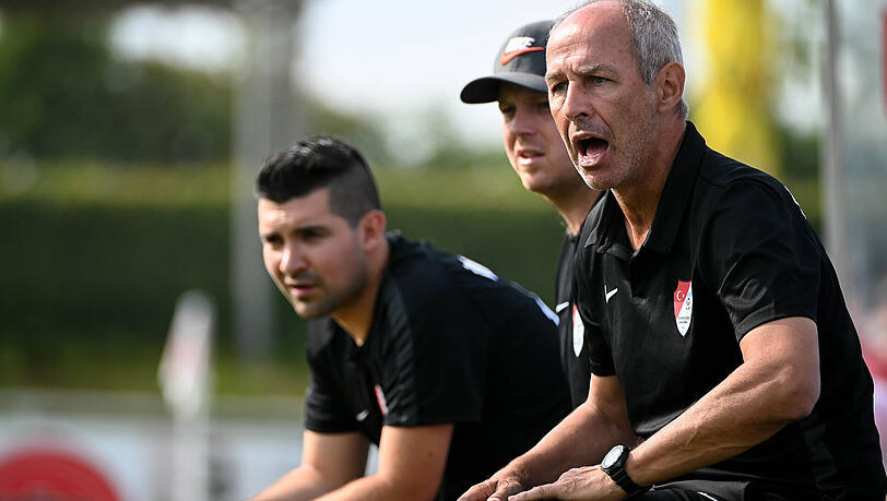 Einst beim TSV 1860, jetzt bei Türkgücü München: Reiner Maurer (re.). Einst beim TSV 1860, jetzt bei Türkgücü München: Reiner Maurer (re.).