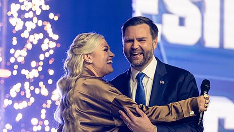 Erika Kirk ist die Witwe des erschossenen Gr&uuml;nders der konservativen Jugendorganisation Turning Point.