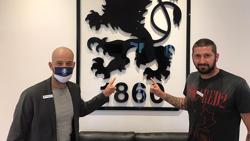 Haben sich auf eine weitere Zusammenarbeit geeinigt: Sascha Mölders (r.) und Sechzigs Sport-Geschäftsführer Günther Gorenzel. Haben sich auf eine weitere Zusammenarbeit geeinigt: Sascha Mölders (r.) und Sechzigs Sport-Geschäftsführer Günther Gorenzel.